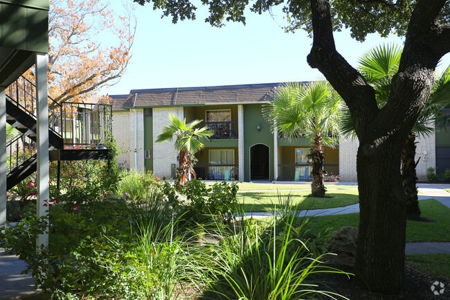 Avalon Palm Apartments
