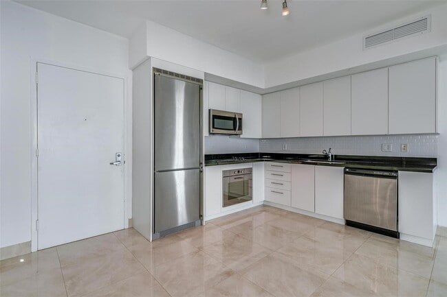 Photo - 92 SW 3rd St Unit 2712