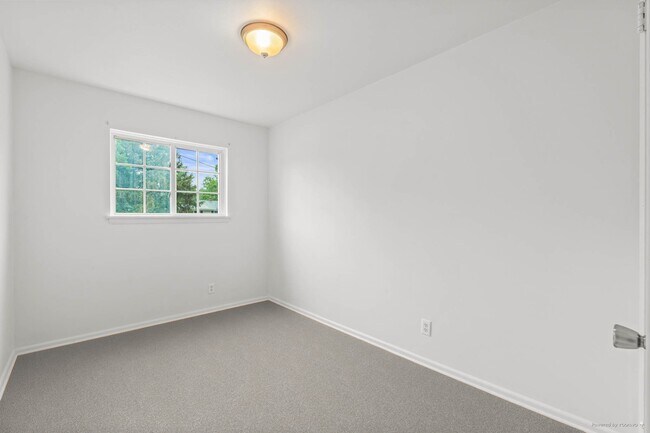 Photo - N84W15388 Menomonee Ave Unit 2