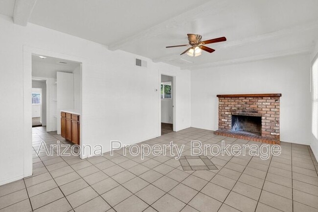 Photo - 119 W 9th Pl
