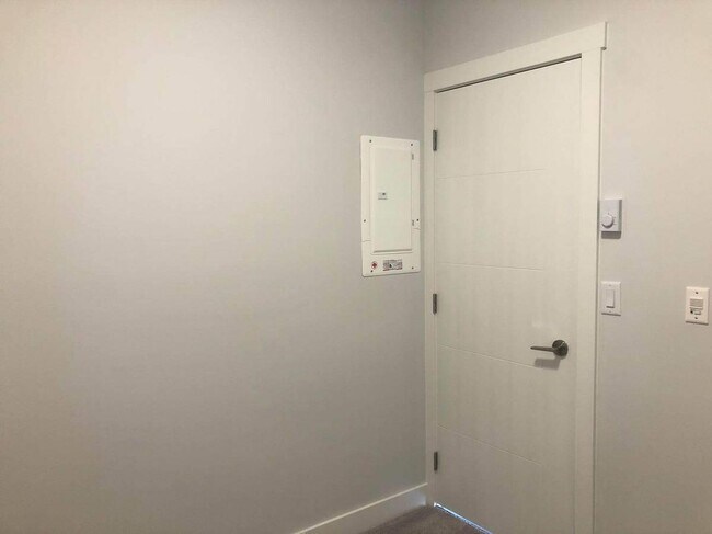 20686 Eastleigh Crescent Unit 5XX