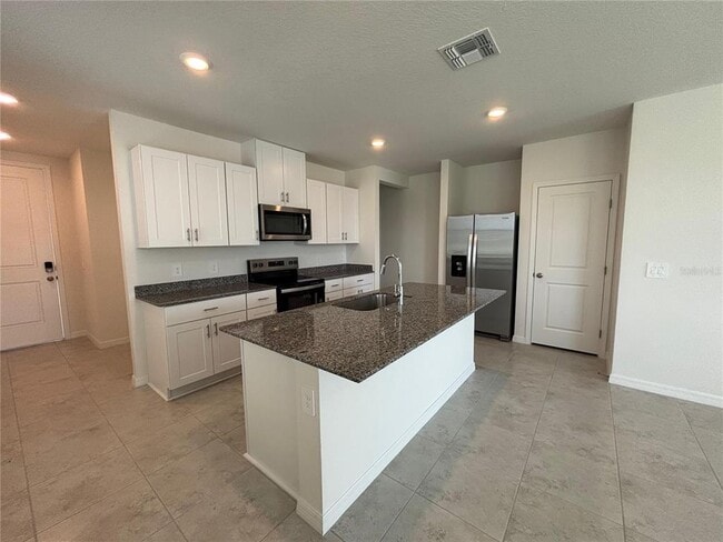 Photo - 5526 Clove Row