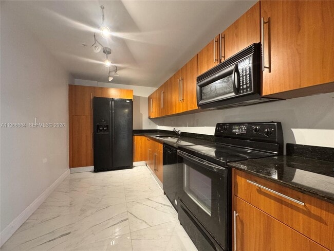 Photo - 3001 S Ocean Dr Unidad 445