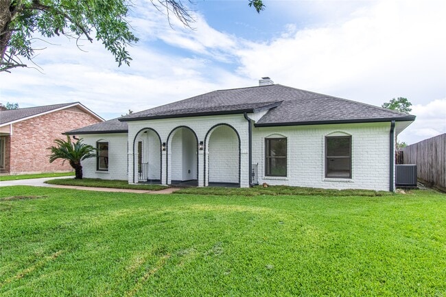 Building Photo - 11523 Bandlon Dr Rental