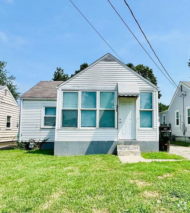 Building Photo - 3 Bedroom home in the Chickasaw Neighborhood