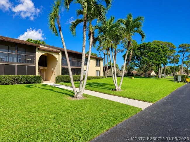 628 Sea Pine Way Unit C2