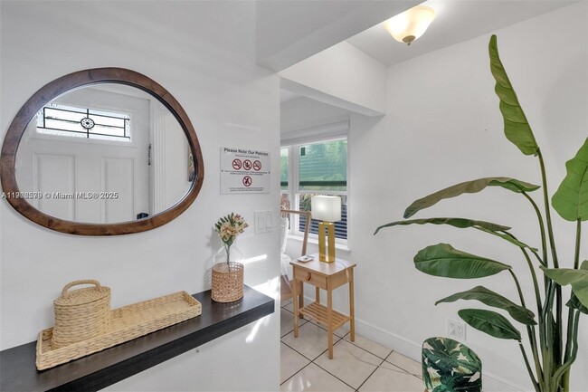 Photo - 1033 NW 6th St Unit B