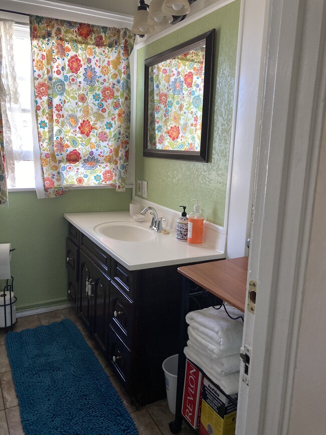 Photo - 1044 23rd St Unidad A