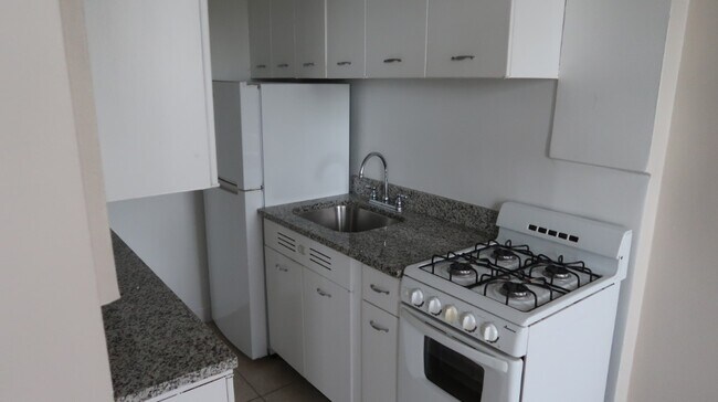 Photo - 1209 W Sherwin Ave Unit 1209-503