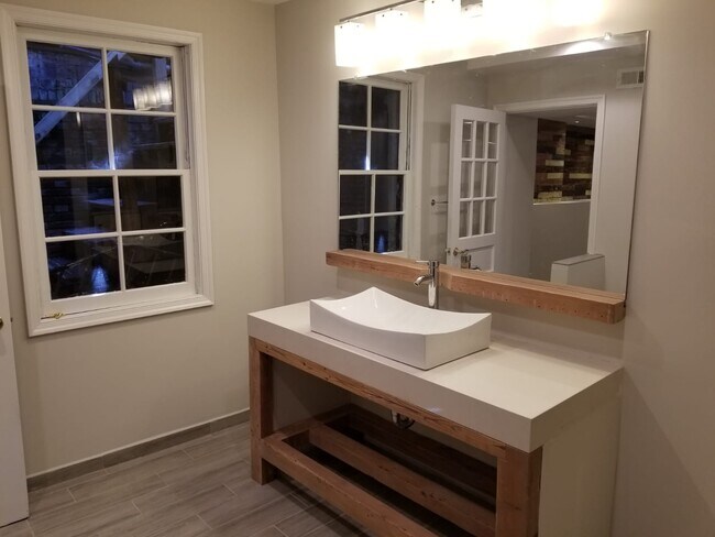 Rustic Tocador - 1216 Bolton St