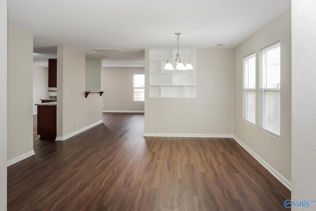 Photo - 141 Wethersfield Dr