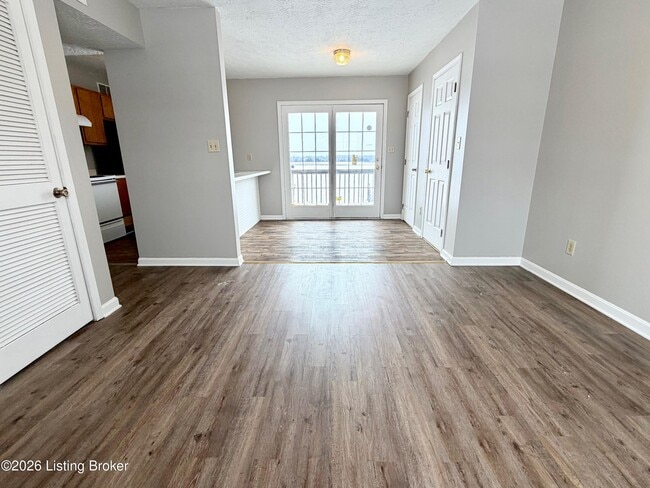 Photo - 456 Joy Ave Unit 2