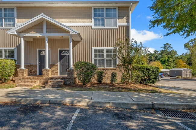 Building Photo - 1913 Bloomington Ave