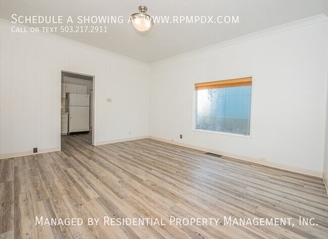 Photo - 5616 SE Mall St