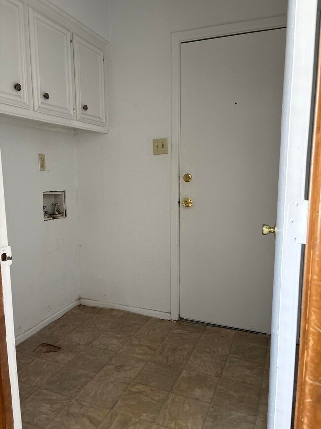 Photo - 6414 York Dr