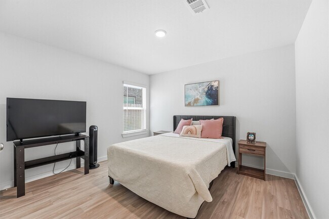 Photo - 8611 Pier Cove Dr
