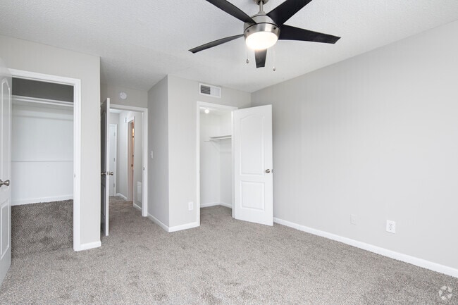 2BR, 1.5BA, 1,011SF