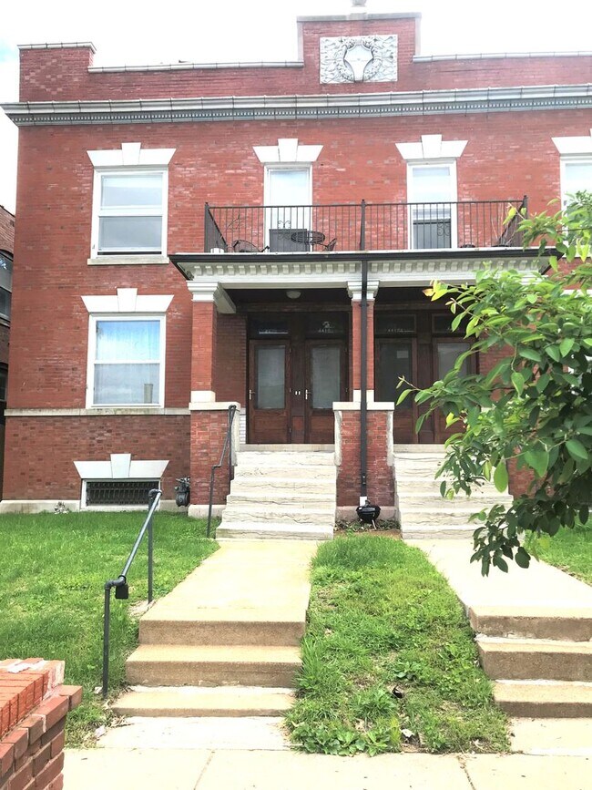 Photo - 4410 Laclede Ave Unit 4412-1F Laclede