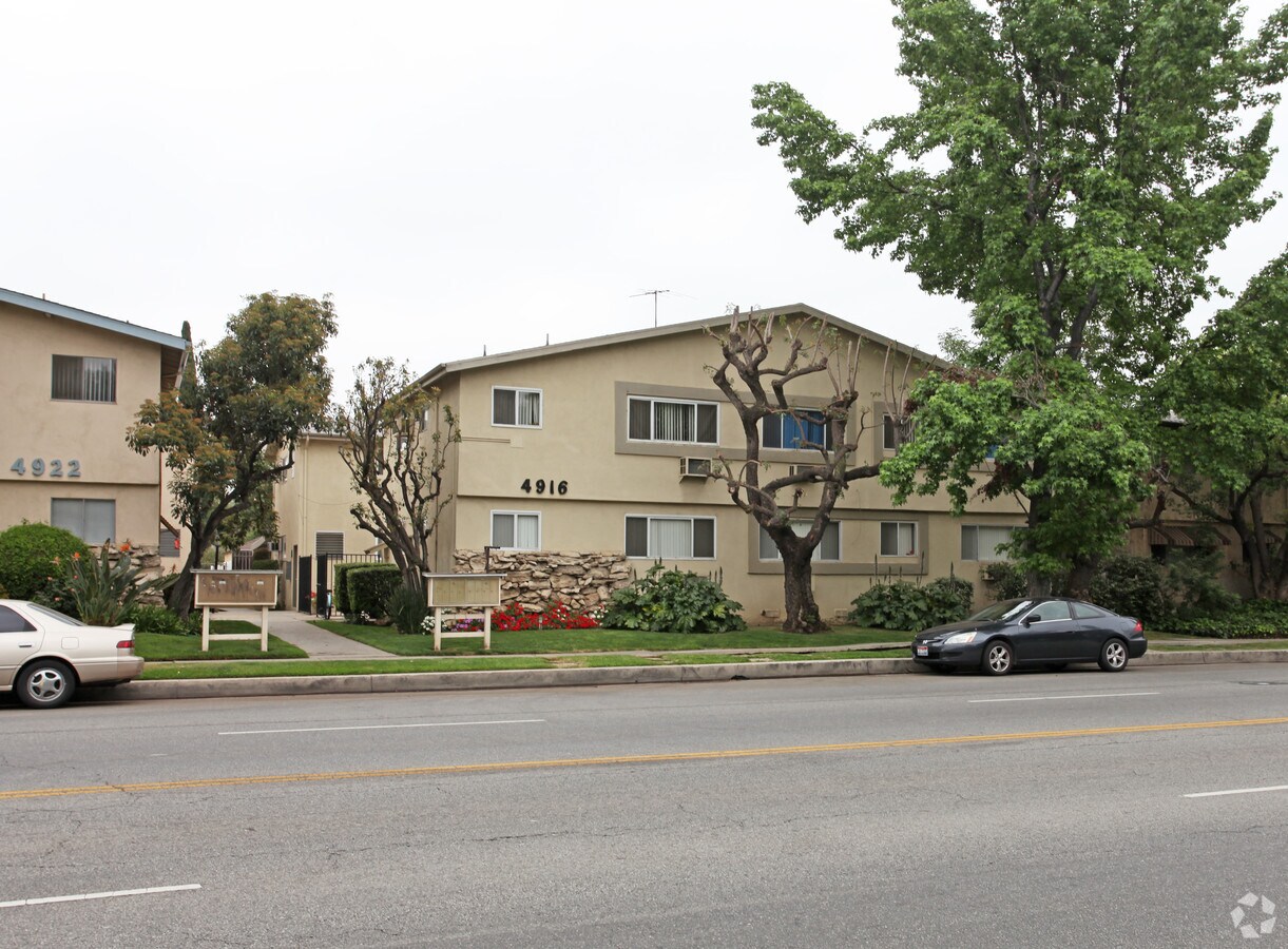 Photo - 4916 Hazeltine Ave