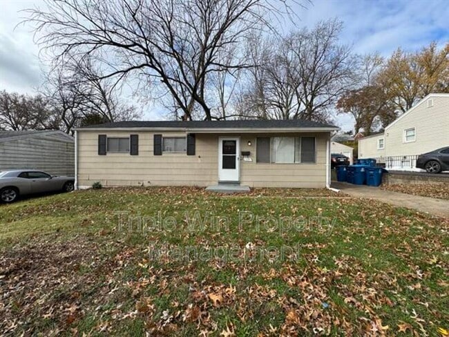 Building Photo - 227 Meadowcrest Dr