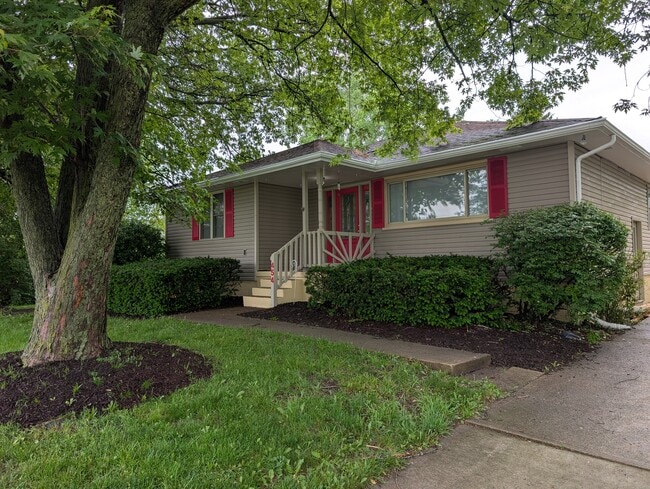 Building Photo - 454 Diley Rd
