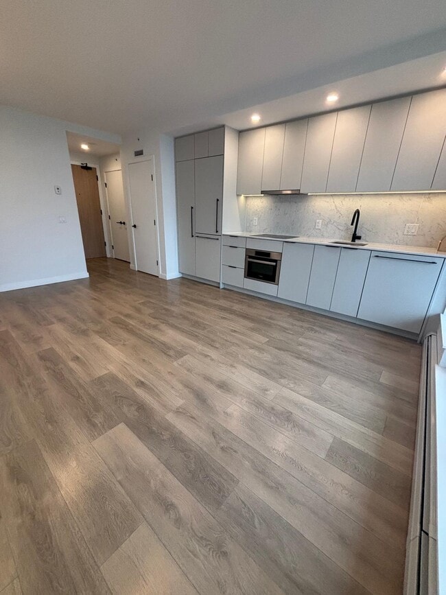 Photo - 409-13685 102 Avenue Unité 409