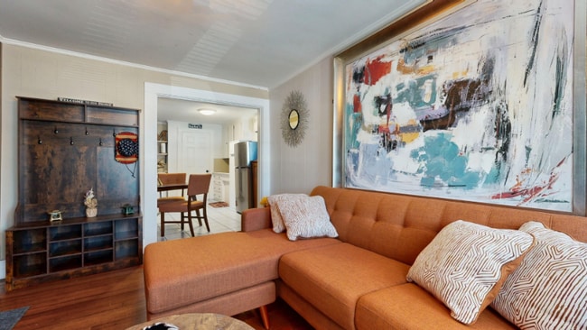 Photo - 39 Cushing St Unidad B