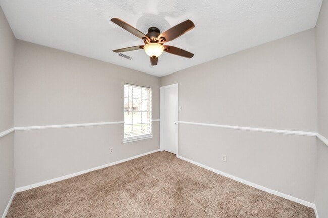 Building Photo - 4915 Pecan Grove Dr