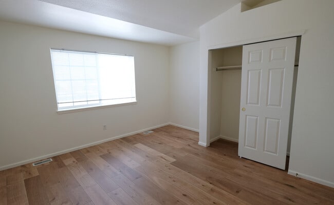 Photo - 1441 S Danube Way Unidad #104