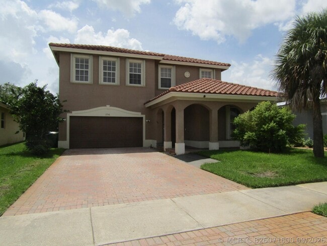 Building Photo - 1756 SW Jamesport Dr