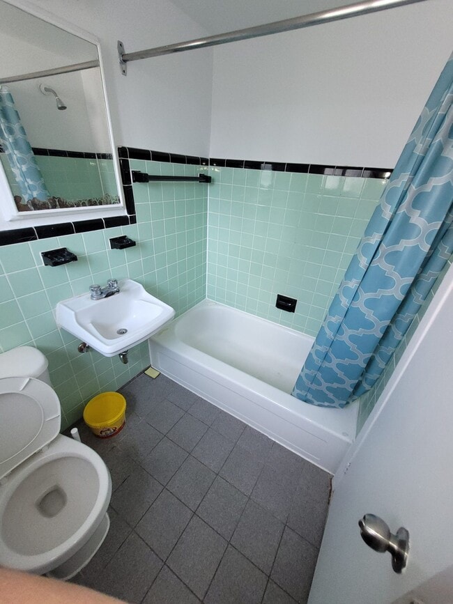 Photo - 4724 Pierre-Coubertin