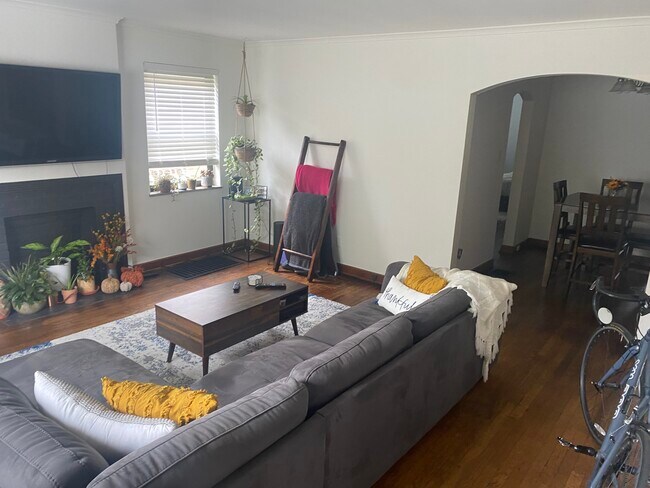 1446 W 6th Ave Unit D