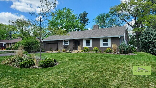 Building Photo - Spacious 4-Bedroom Home with Bonus Office,...