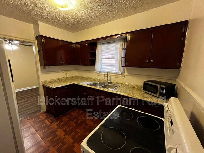 Photo - 4445 Sims St