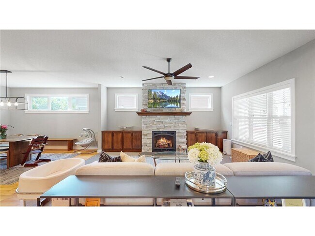 Photo - 3912 Quail Ave N