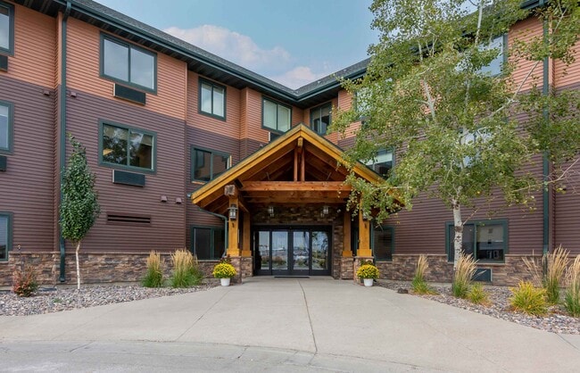 Furnished Studio-Minot