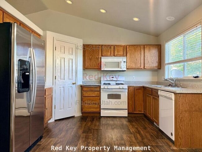 Photo - 177 Crystal Bay Dr