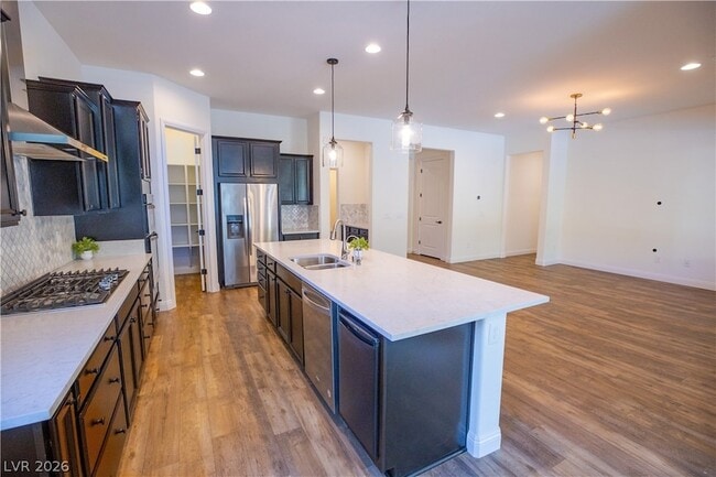 Photo - 11850 Saverio Ave