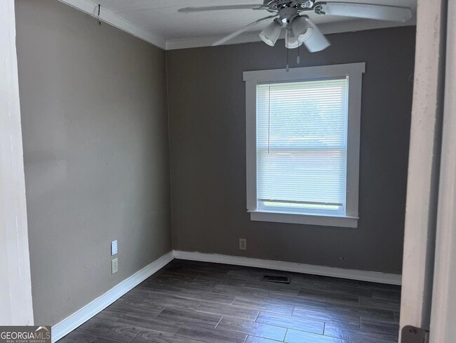 Photo - 6878 Newnan Rd