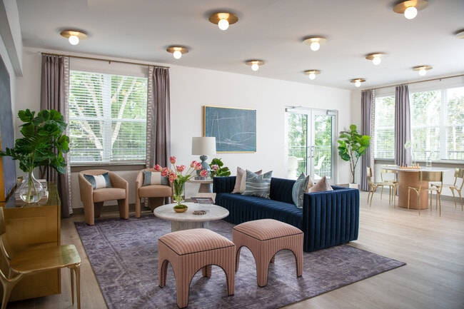 Welcome to Rail South Apartments! - Rail South Apartments