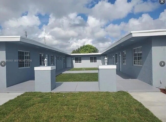 Photo - 5511 SW 20th St Unit 3