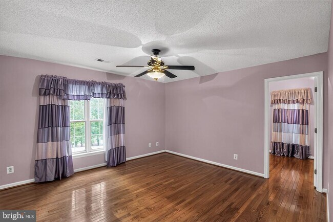 Photo - 16801 Old Field Ln