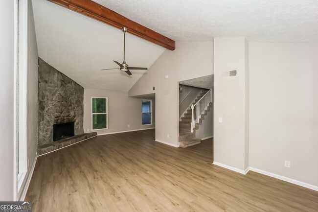 Photo - 4433 Woodbank Ln