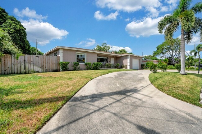 Photo - 216 NW 4th Ave