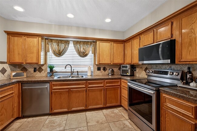 Photo - 19115 Keyturn Ln