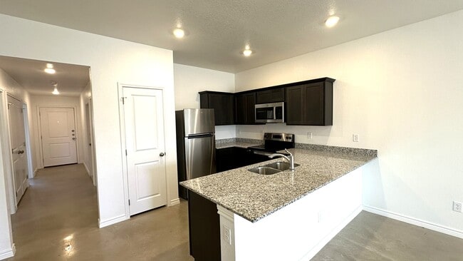 Photo - 1209 Lehmann