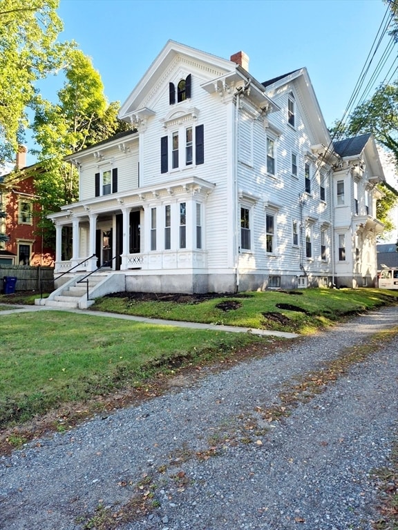 Building Photo - 126 W Wyoming Ave Unit 4