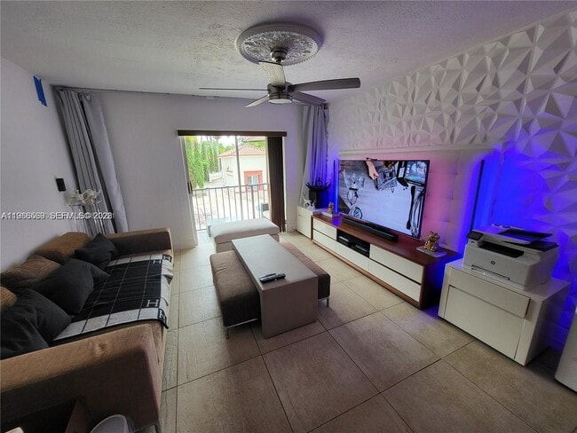 Photo - 6711 N Kendall Dr Unit 507