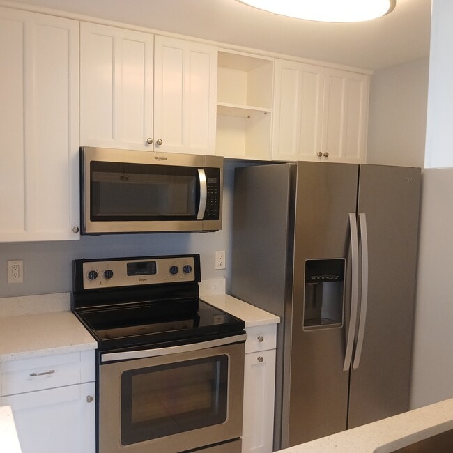 350 79th Ave N Unit Gateway By The Bay