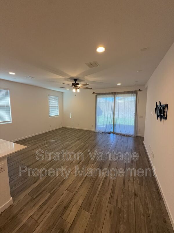 Photo - 24596 N 170th Dr